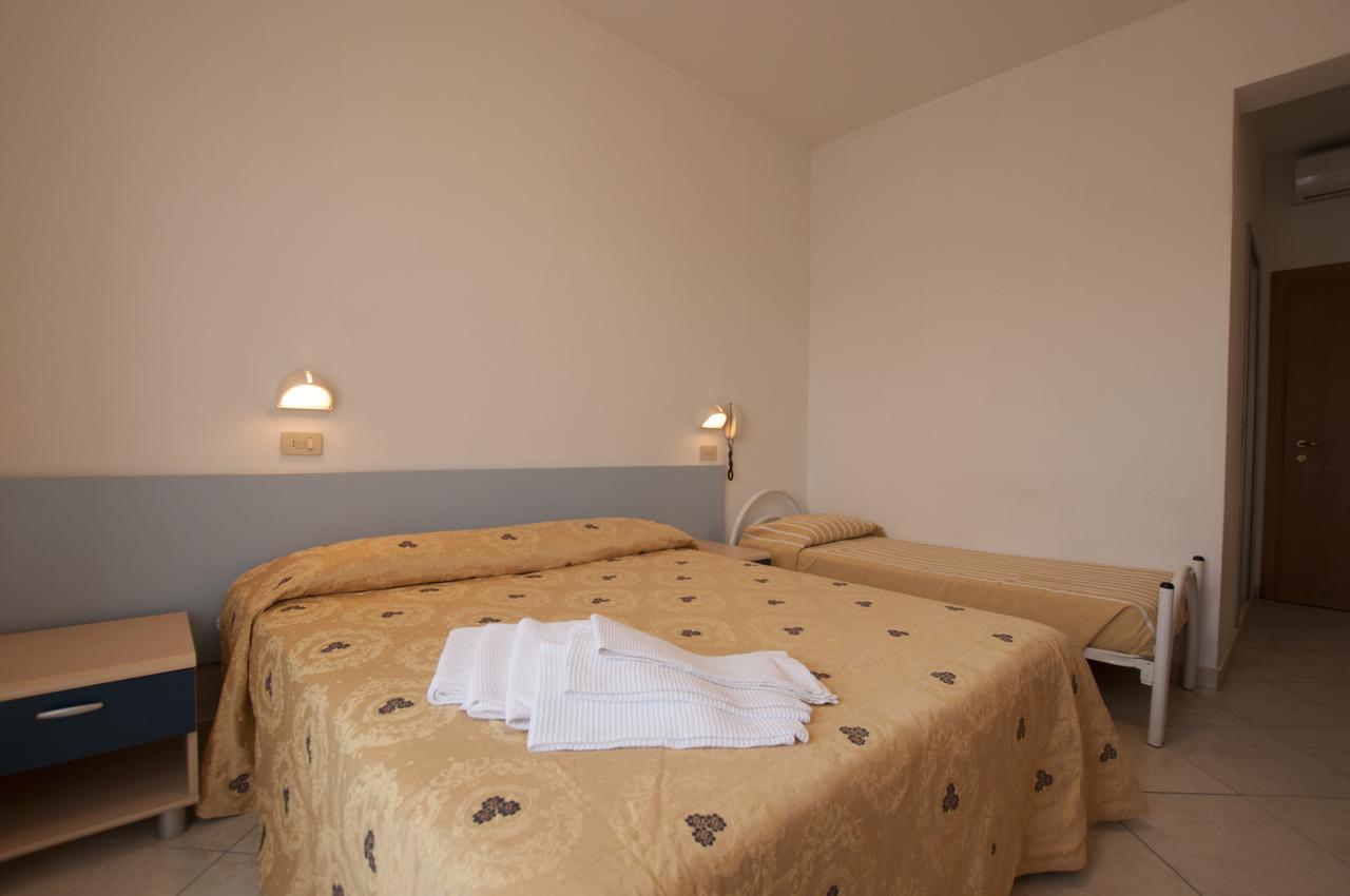 Hotel Edelweiss Cervia Exterior foto