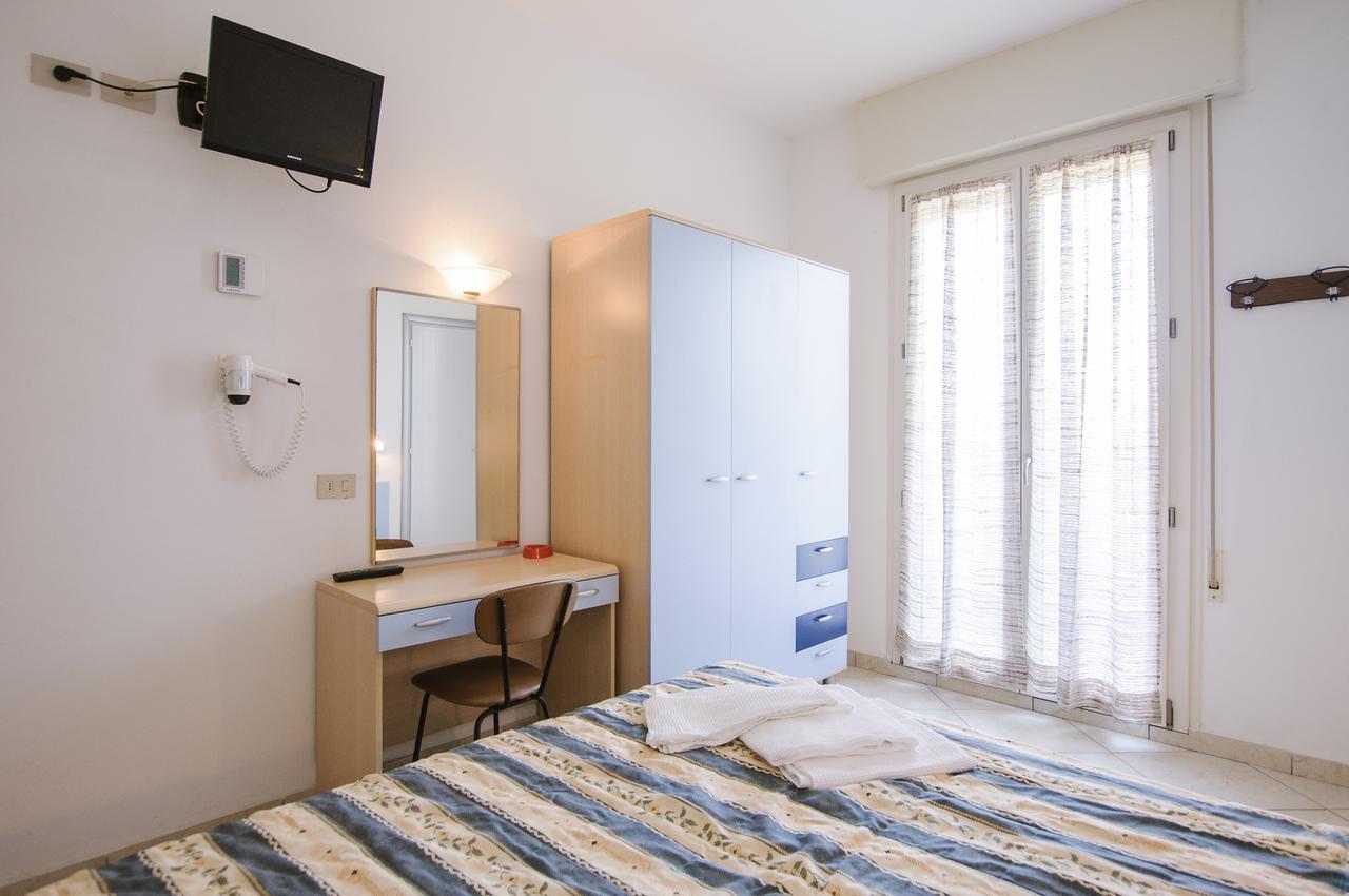 Hotel Edelweiss Cervia Exterior foto