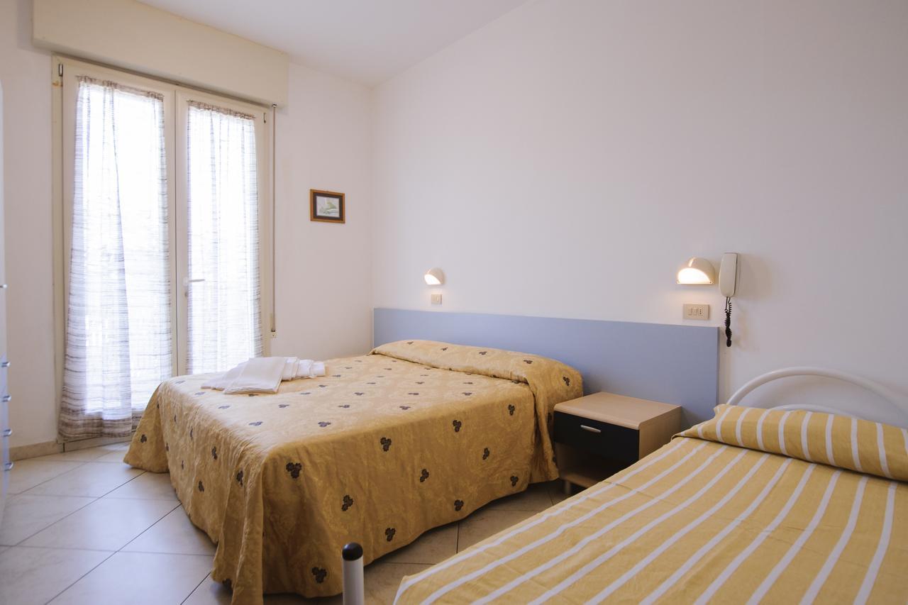 Hotel Edelweiss Cervia Exterior foto