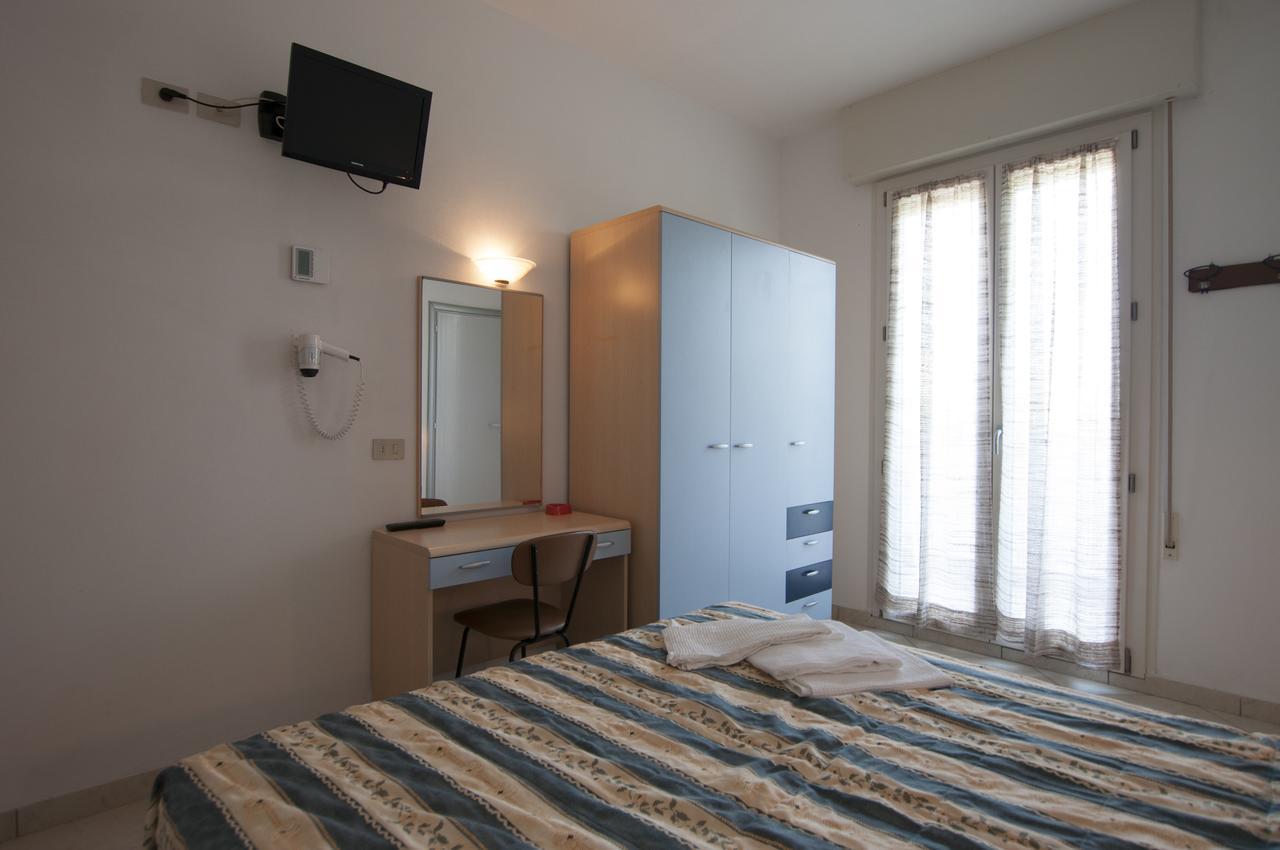 Hotel Edelweiss Cervia Exterior foto