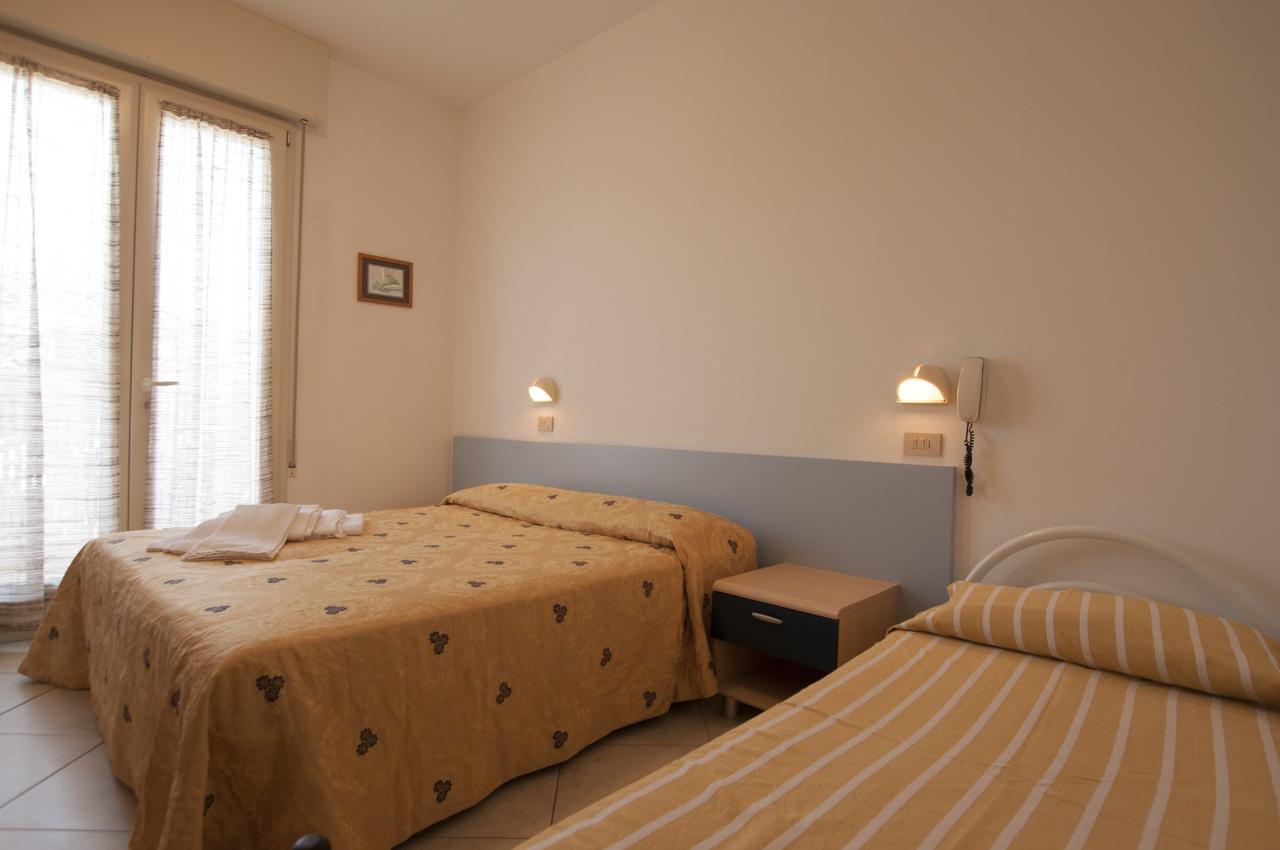Hotel Edelweiss Cervia Exterior foto