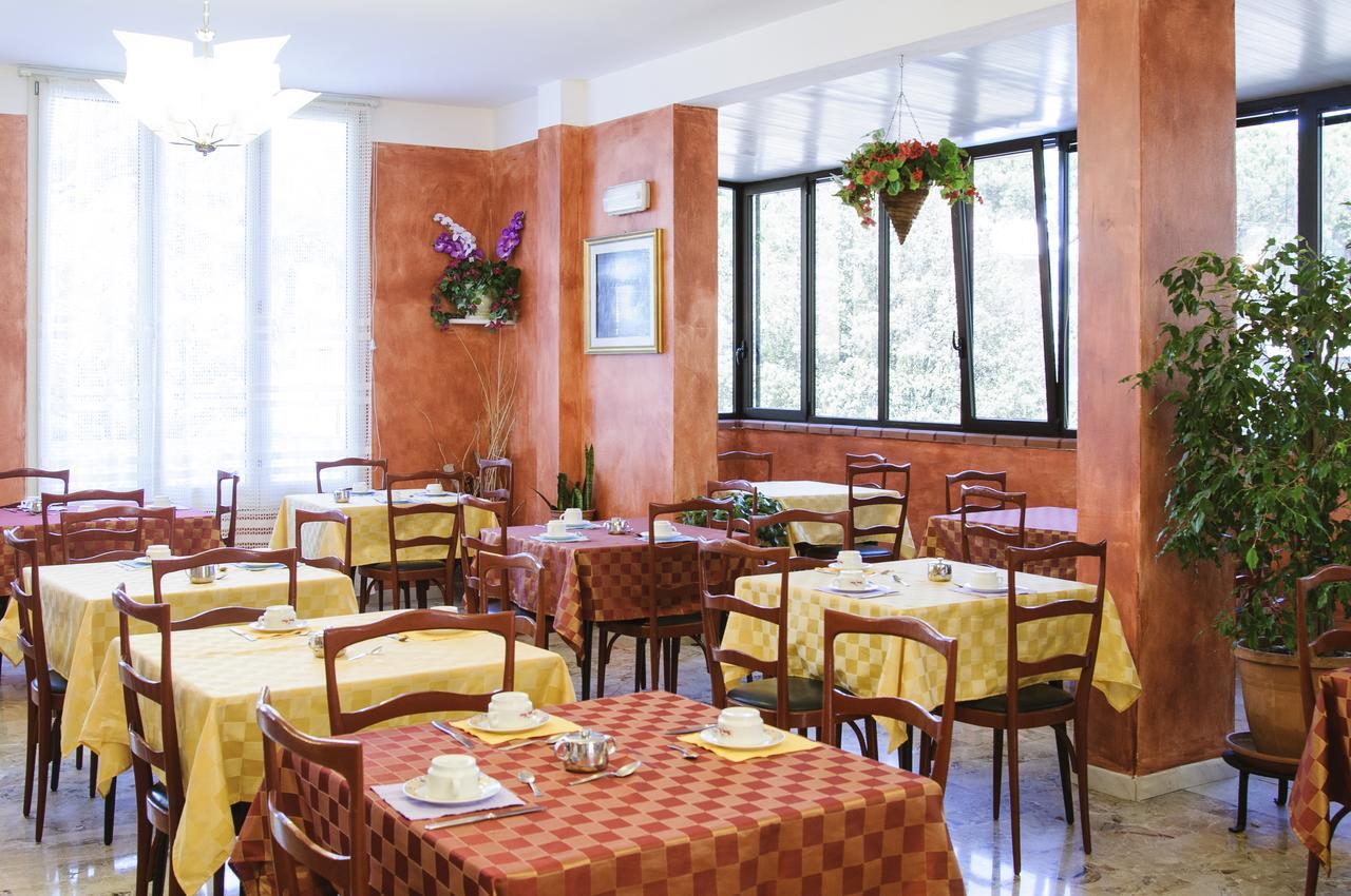 Hotel Edelweiss Cervia Exterior foto
