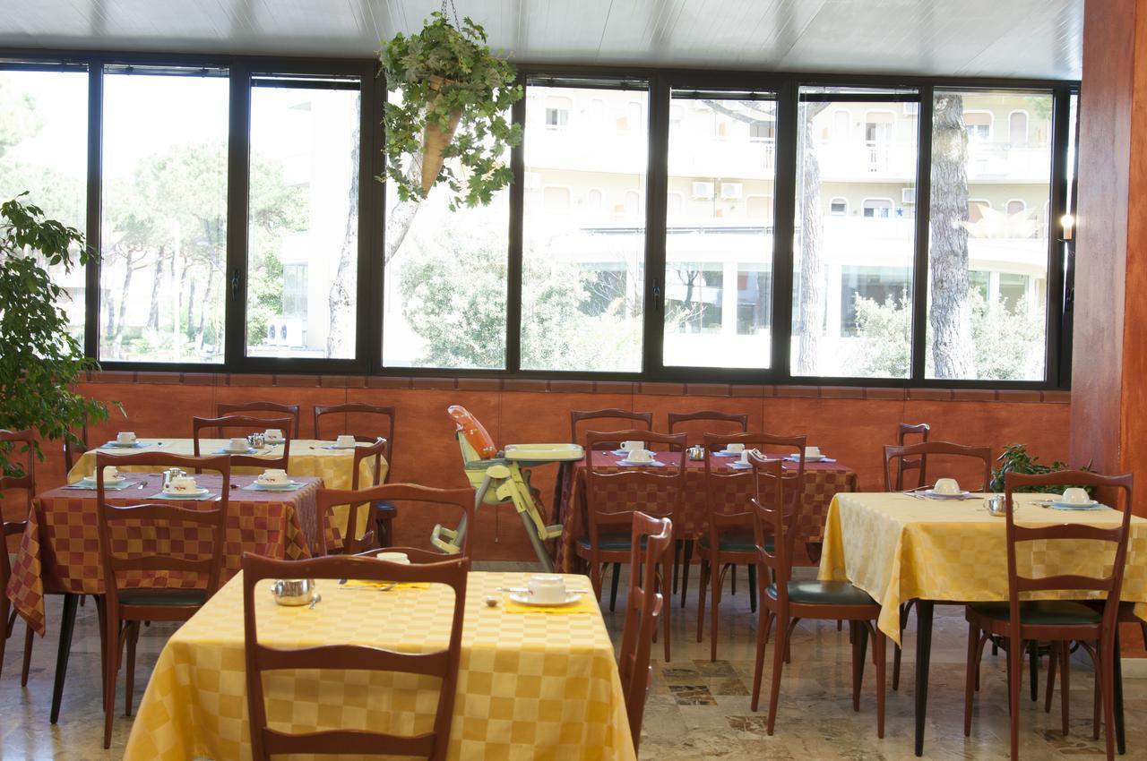 Hotel Edelweiss Cervia Exterior foto
